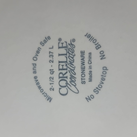 Vintage Corelle Coordinates Callaway, Corelle Green Ivy 2.5 Qt Round Covered - Picture 9 of 10